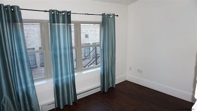 9 Caroline St, Saratoga Springs, NY 12866 - photo 4