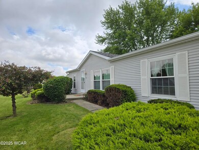 121 Windsor Exterior pic 3