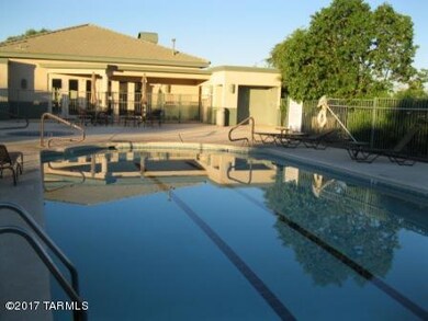 Comm. Pool