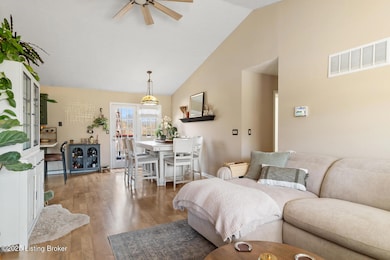 1303 Field Stone Dr, Jeffersonville, IN 47130 - photo 2