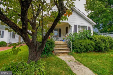 8713 Eddington Rd, Parkville, MD 21234 - photo 2