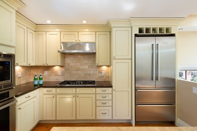 164 W Newton St unit 2, Boston, MA 02118 - photo 7