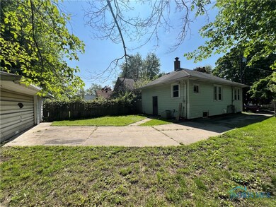 1936 Barrows St, Toledo, OH 43613 - photo 2