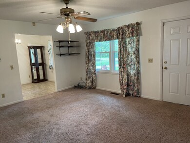 497 Bowling Alley Rd, Manchester, TN 37355 - photo 6