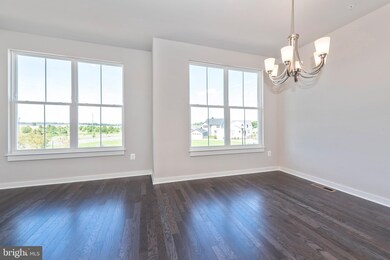 404 Gillespie Dr, Frederick, MD 21702 - photo 5