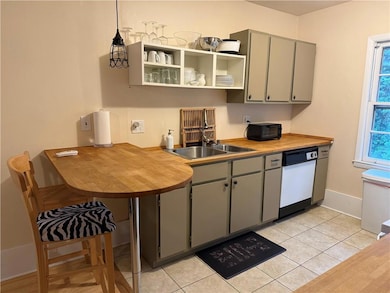 2035 Lyle Ave unit A, Atlanta, GA 30337 - photo 5