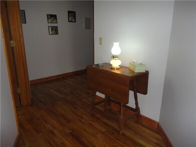 37 Oak St, Mechanic Falls, ME 04256 - photo 5