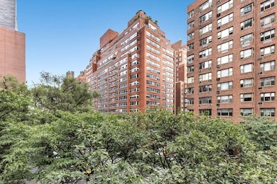 50 E End Ave unit 4 B, New York, NY 10028 - photo 6