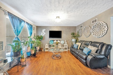 5335 Owasco St, Cincinnati, OH 45227 - photo 7