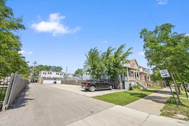 3616 N Kedzie Ave unit 1, Chicago, IL 60618 - photo 2