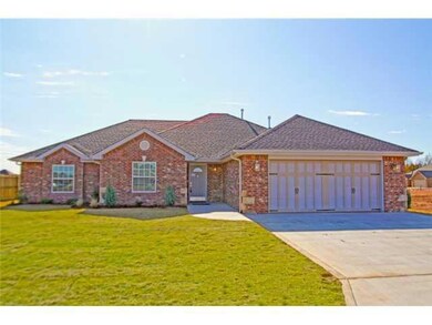 1959 Glenbrook Dr, Shawnee, OK 74804 - photo 2