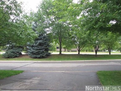 10994 10994 Highland Rd, Bloomington, MN 55438 - photo 3