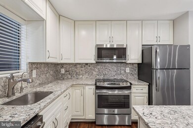 2816 Lee Oaks Place unit 102, Falls Church, VA 22046 - photo 4