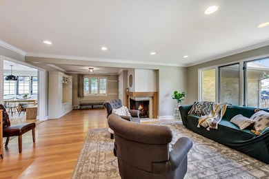 504 Illinois Rd, Wilmette, IL 60091 - photo 5