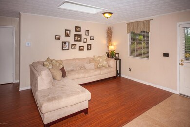 7812 Holiday Rd S, Jacksonville, FL 32216 - photo 7