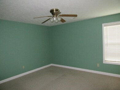 109 Saint Andrews Ct, Frankfort, KY 40601 - photo 5