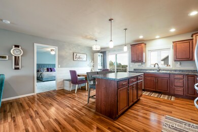 709 South View Place SE-21