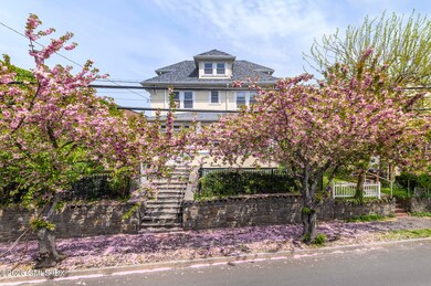 291 Delavan Ave, Greenwich, CT 06830 - photo 2