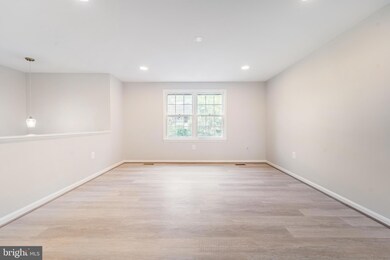 2210 Salisbury Rd, Silver Spring, MD 20910 - photo 7