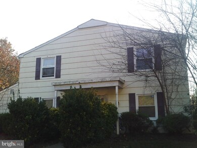 12929 Midsummer Ln, Bowie, MD 20715 - photo 2