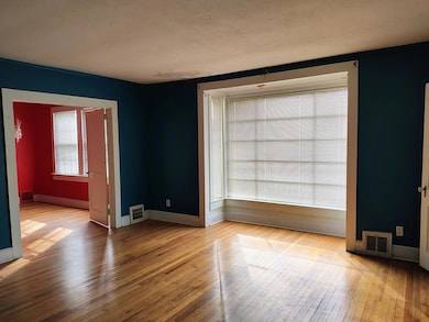 310 W 4th St, Donalsonville, GA 39845 - photo 3