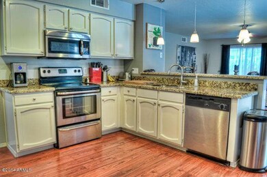 5015 W Chicago Cir N - Kitchen 4
