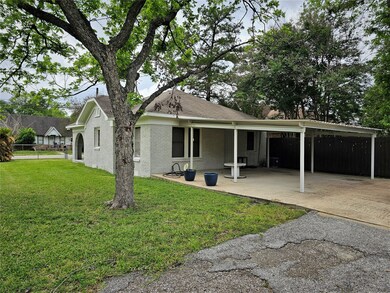 6202 Cochran St, Houston, TX 77022 - photo 3