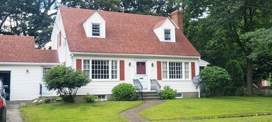 19 Graystone Cir, Worcester, MA 01606 - photo 2