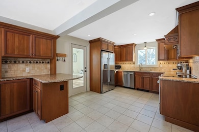 10 Eliab Latham Way, East Bridgewater, MA 02333 - photo 3