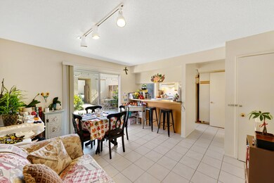 Dining and Kitchen - 1006 Palmetto Way D
