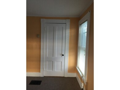 29 Lyndon St, Concord, NH 03301 - photo 5