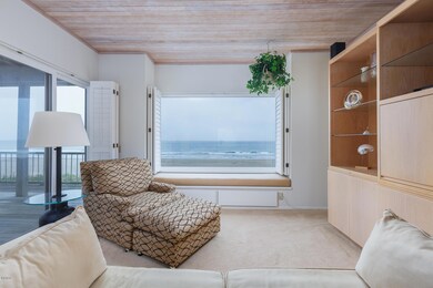 Den View