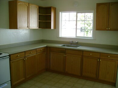 1017 Kitchen