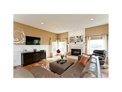 Family Room-L1.