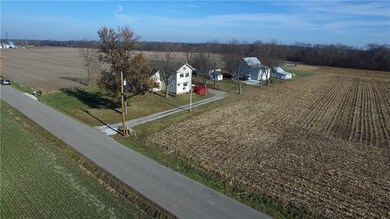 10238 N Division Rd, Fountaintown, IN 46130 - photo 7