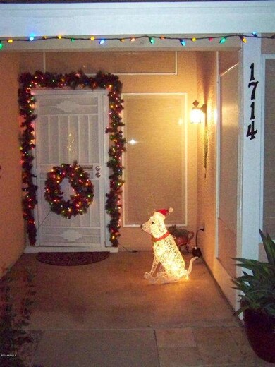 Dear Santa. From Fido. I've been good!