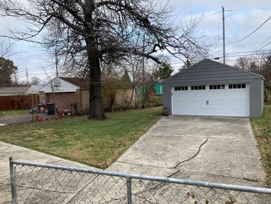 262 Saint Christopher Ln, Columbus, OH 43213 - photo 4