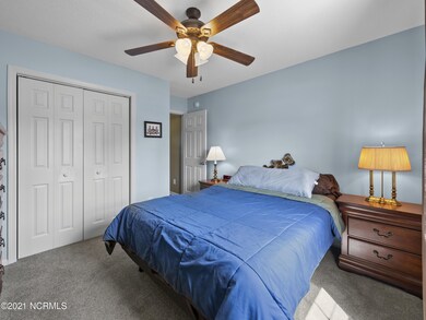 5979DEC7-0587-4035-A0EE-38CF40A3B9B8