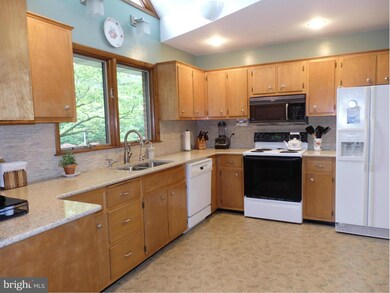 7940 Edgewood Farm Rd, Frederick, MD 21702 - photo 6