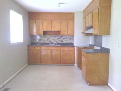 1010 Onsville Dr, Jacksonville, NC 28546 - photo 7