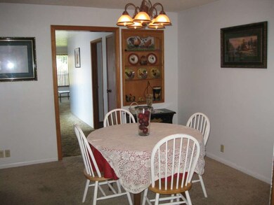 2842 Maple St, Longview, WA 98632 - photo 3