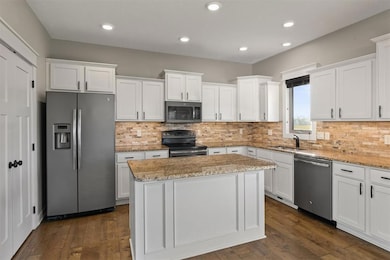 2107 NE 17th St, Ankeny, IA 50021 - photo 7