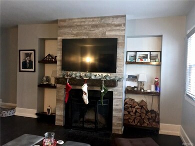 Beautiful owner's unit living room.