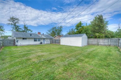 4231 Palm Ave, Lorain, OH 44055 - photo 7