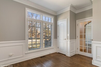 355 S Columbia St, Naperville, IL 60540 - photo 3