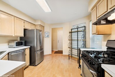 110 Huntington St unit 26AWES, Lake Bluff, IL 60044 - photo 5