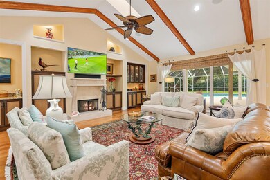 10410 SE Banyan Way-4