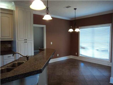 Large eating area in kitchen