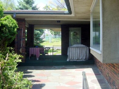 3130 S Front St, Whitehall, PA 18052 - photo 3