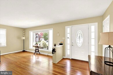 311 Lynoak Ave, Reading, PA 19607 - photo 2